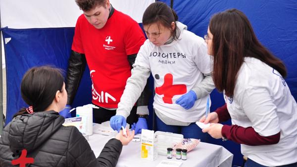 На победу в конкурсе «Доброволец России – 2018» будут претендовать сотни проектов по медицинскому и социальному волонтерству