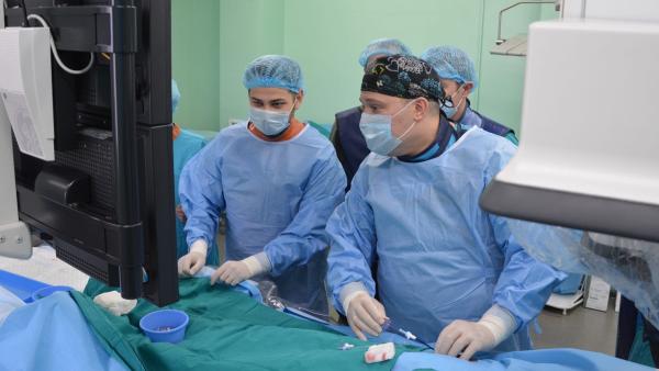 В Тюменской области проведены малоинвазивные операции на работающем сердце