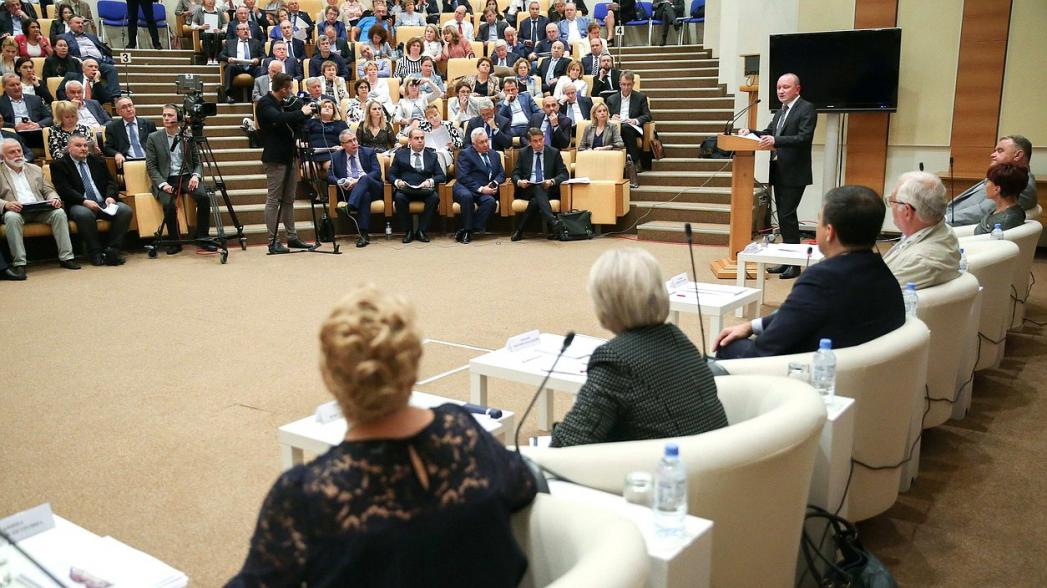 Рамил Хабриев: "Клинические рекомендации в России должны отвечать международным стандартам"